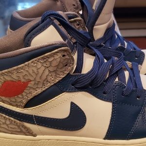 Retro Air Jordan 1 "True Blue"